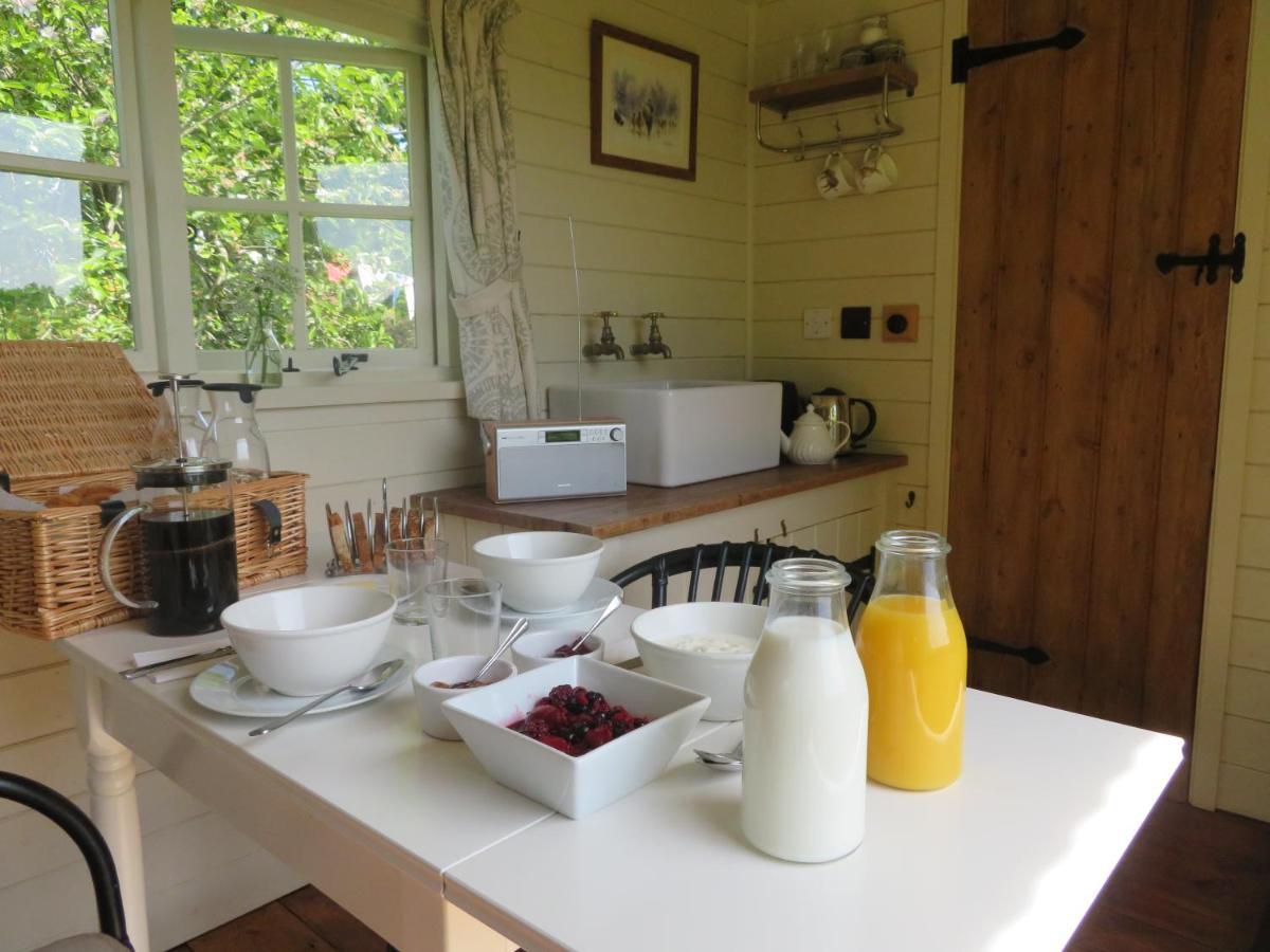 هيدكورن Wilderness B&B 3 Self Contained Rooms Nr Sissinghurst المظهر الخارجي الصورة