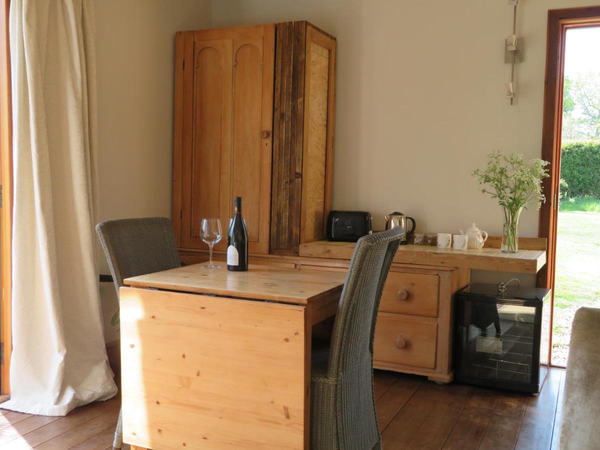 هيدكورن Wilderness B&B 3 Self Contained Rooms Nr Sissinghurst المظهر الخارجي الصورة