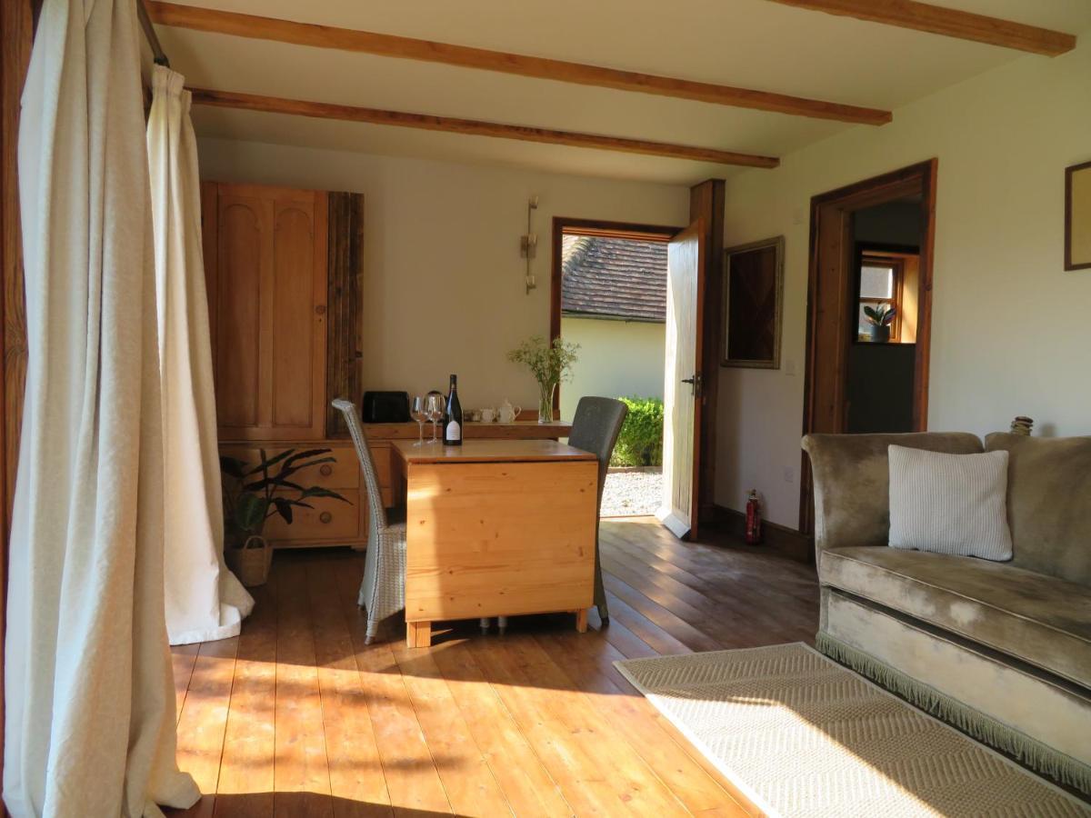 هيدكورن Wilderness B&B 3 Self Contained Rooms Nr Sissinghurst المظهر الخارجي الصورة